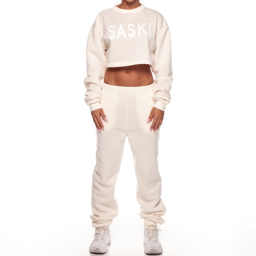 Saski collection sweat outfit